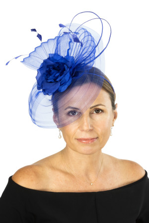 Pleated crin sapphire fascinator