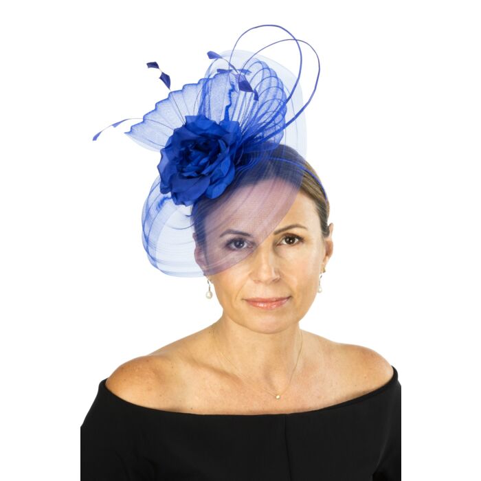 Pleated crin sapphire fascinator